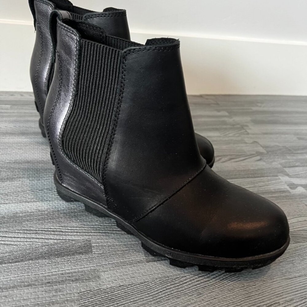 Women’s Sorel Chelsea Wedge Ankle Boot Size 9